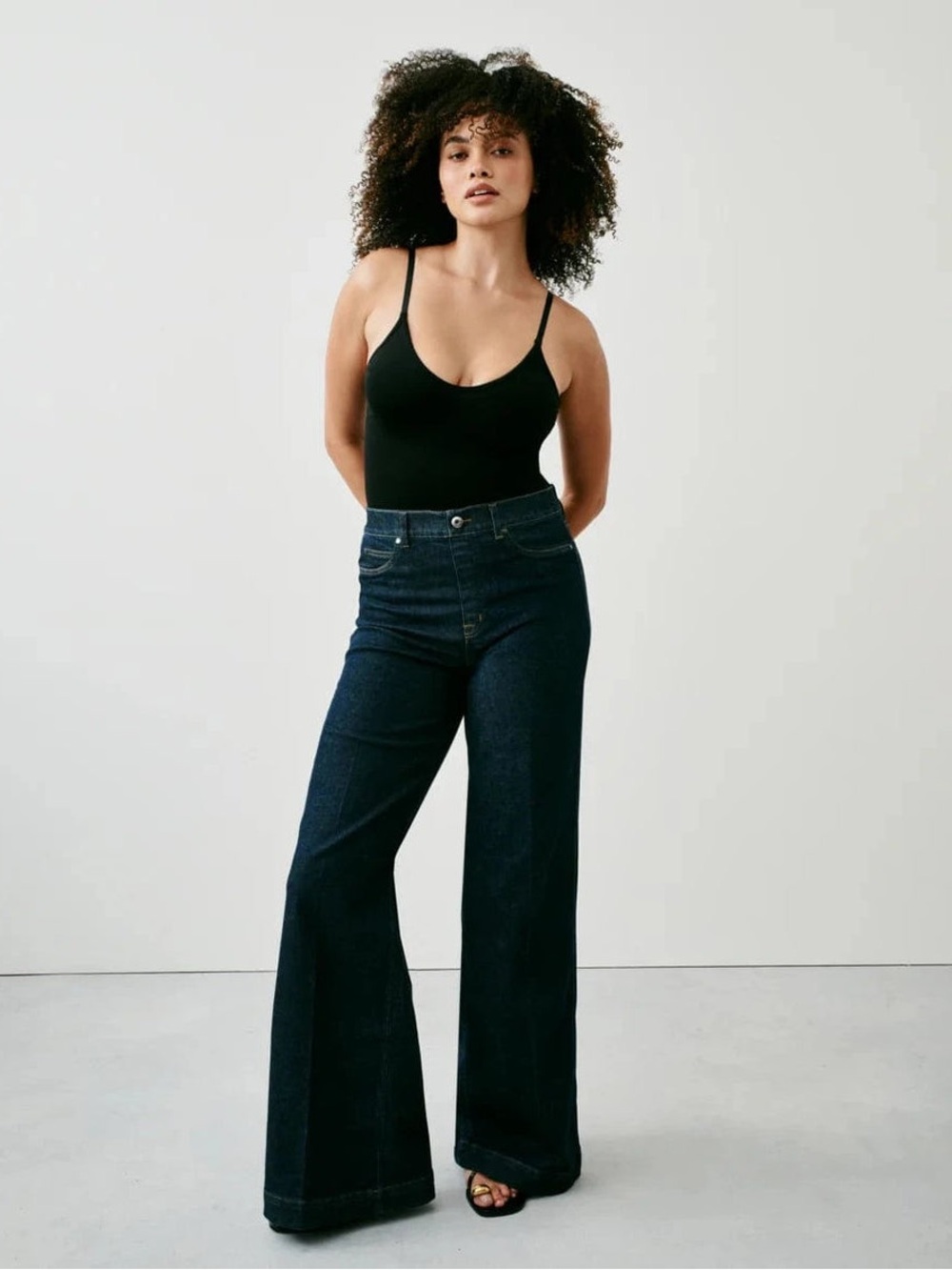 SPANX Wide Leg Jeans Raw Indigo Sculpting Denim Tummy Control Size L NWT
